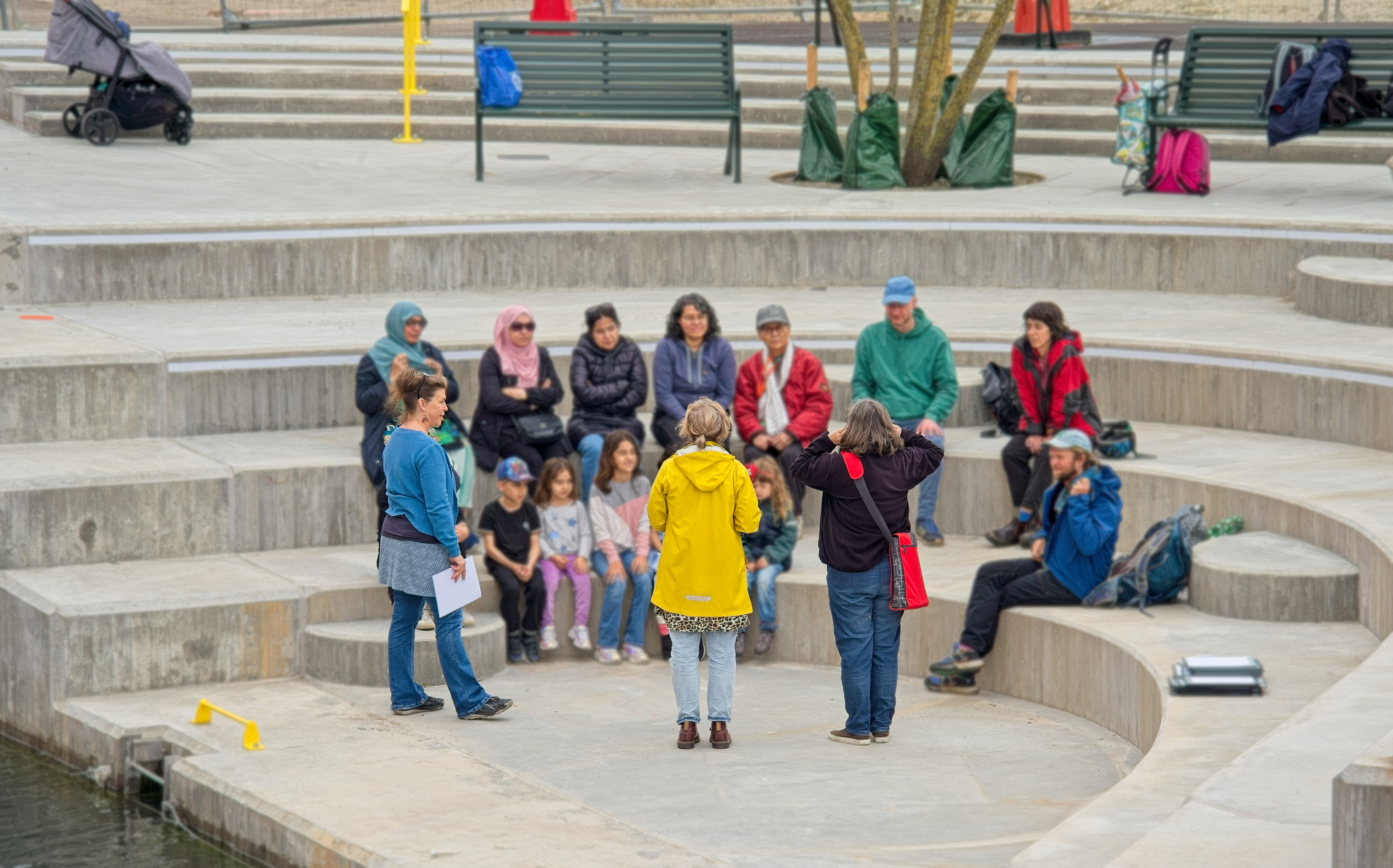 ▴ Land Art with the Ocean Ambassadors Eileen Laurie, Therese Carnemalm and Lucy Cathcart Frödén.
